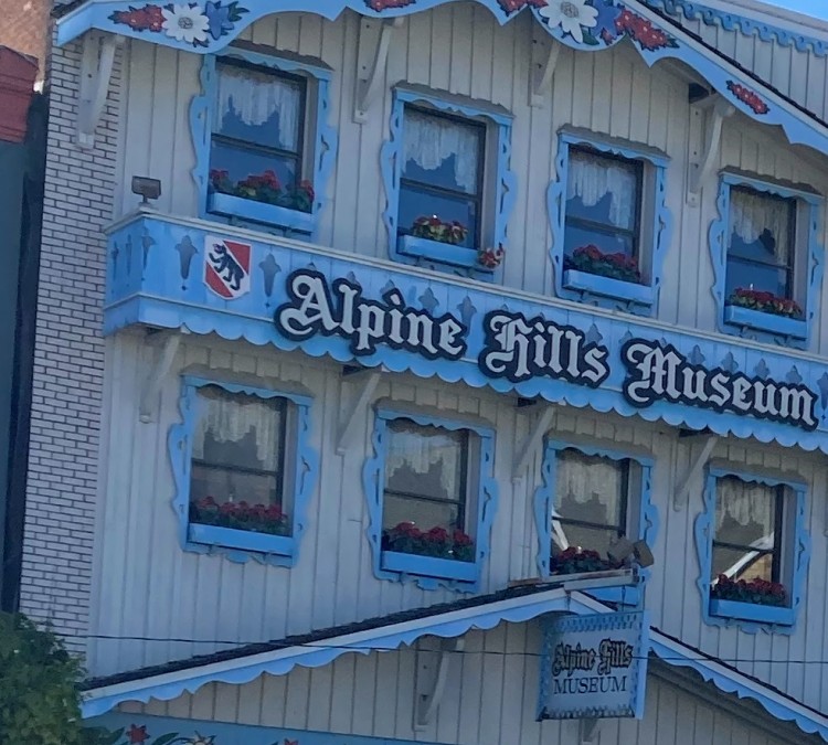 alpine-hills-museum-photo